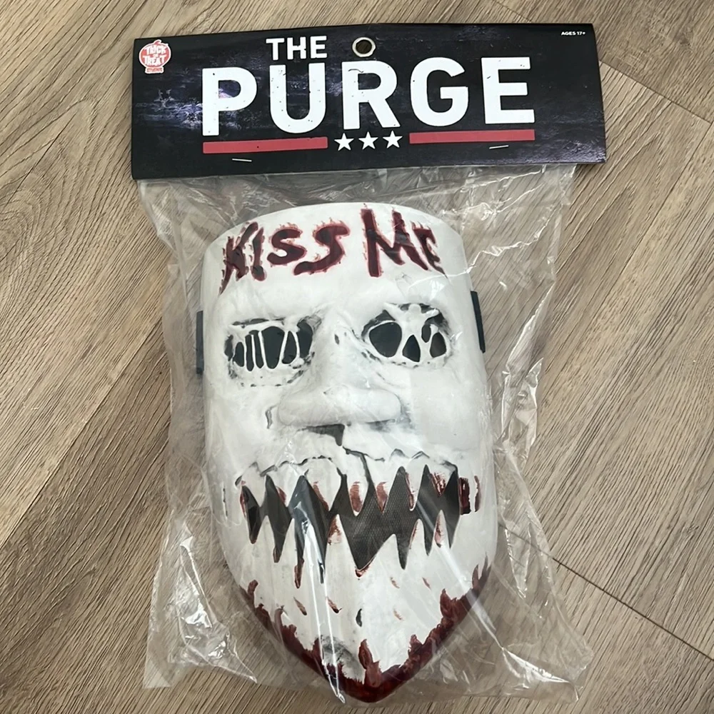 Trick or treat Studios The Purge Kiss Me mask